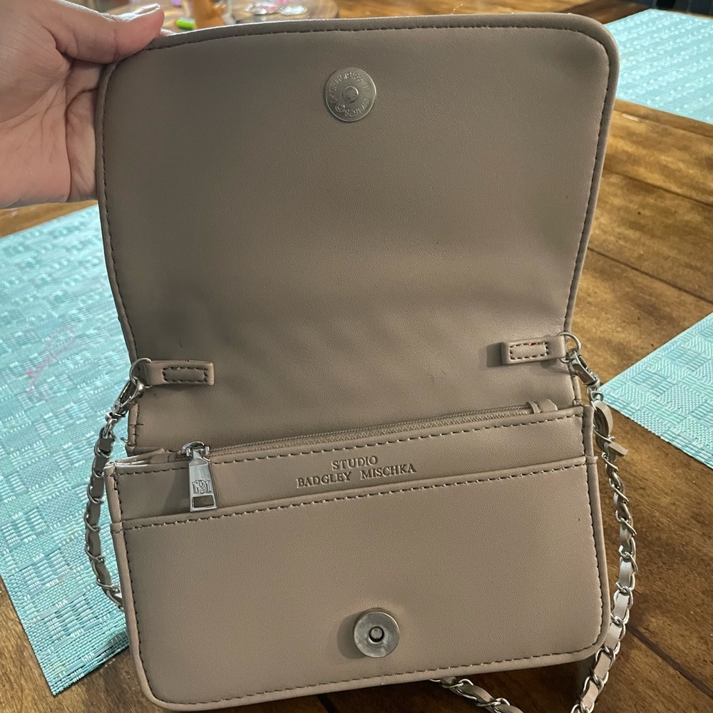 Bags - Picture 3 of 4